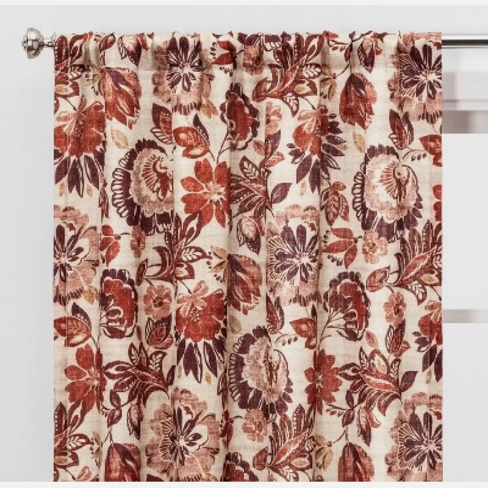 Light filtering curtain set two panels